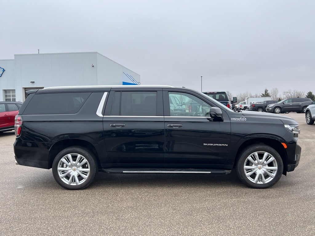 2023 Chevrolet Suburban High Country