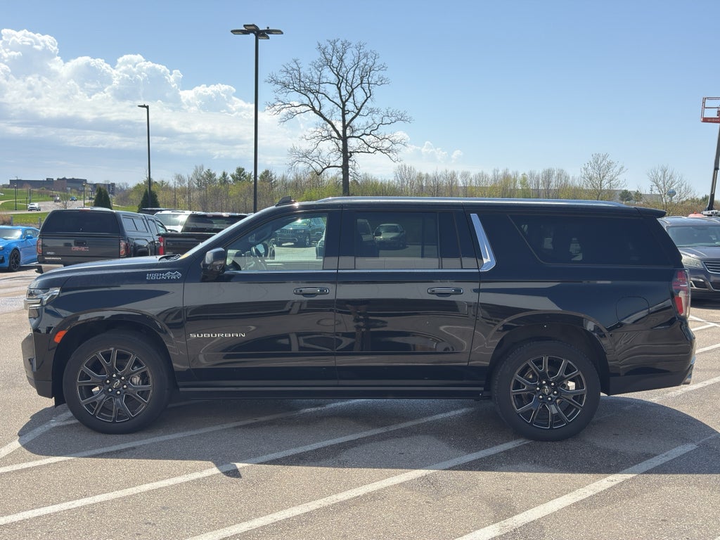 2023 Chevrolet Suburban High Country