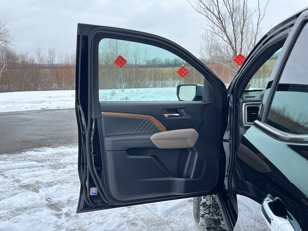 2024 GMC Canyon Denali