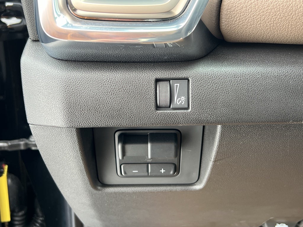 2024 GMC Canyon Denali