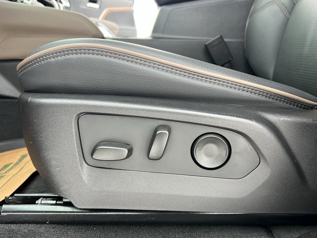 2024 GMC Canyon Denali