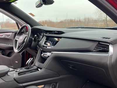 2024 Cadillac XT6 Luxury