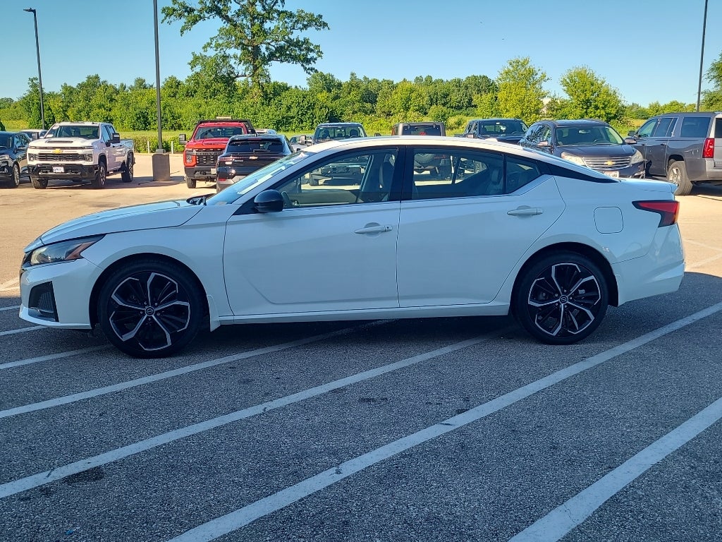 2023 Nissan Altima 2.5 SR