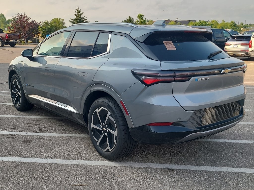 2025 Chevrolet Equinox EV LT
