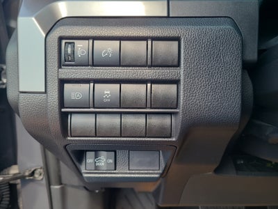 2025 Toyota Tacoma 4WD SR