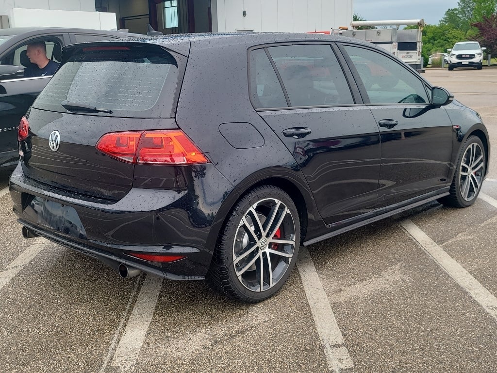 2017 Volkswagen Golf GTI S
