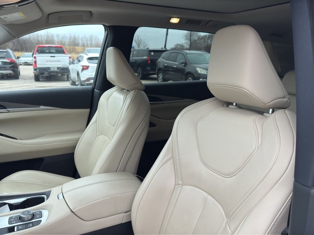 2024 INFINITI QX60 LUXE