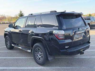 2020 Toyota 4Runner SR5