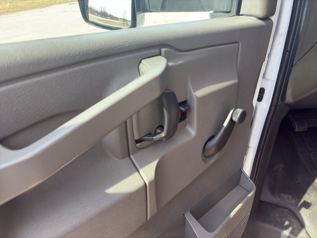 2021 Chevrolet Express 3500 16' Rockport Van Body