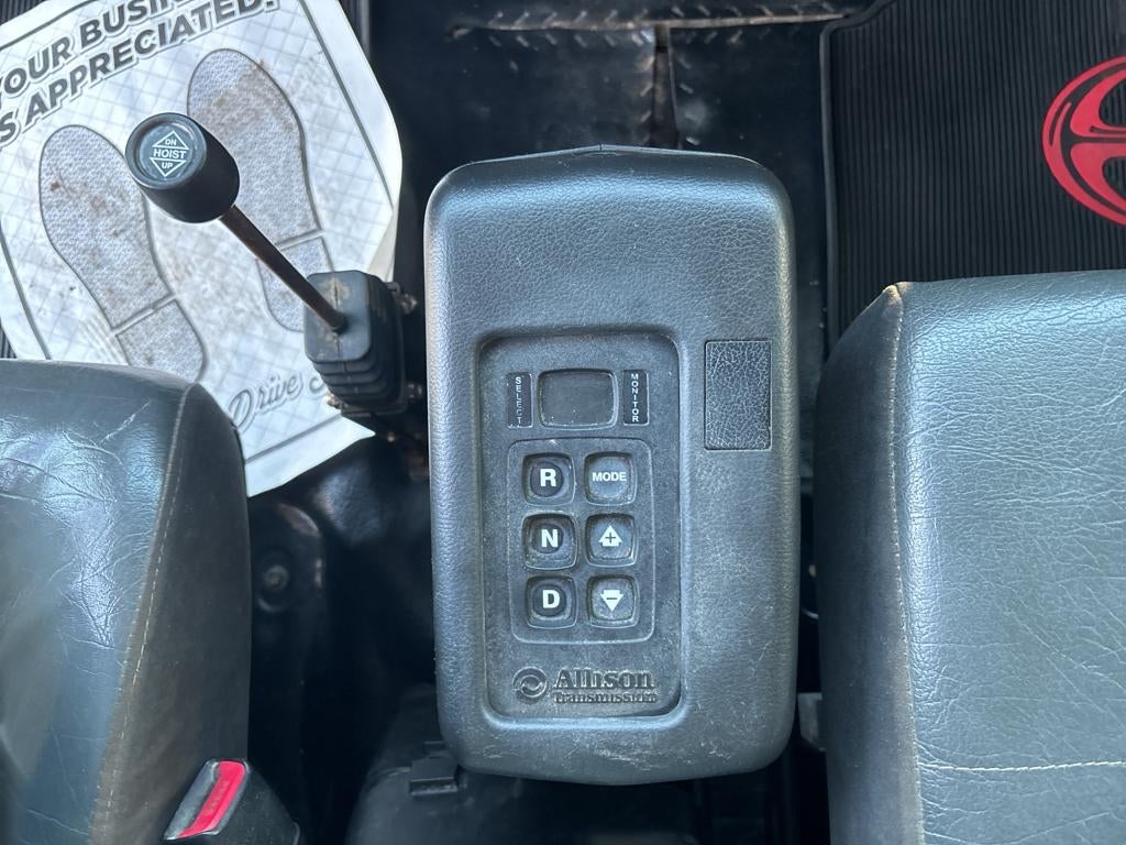 2017 HINO 338 14' Dump Body