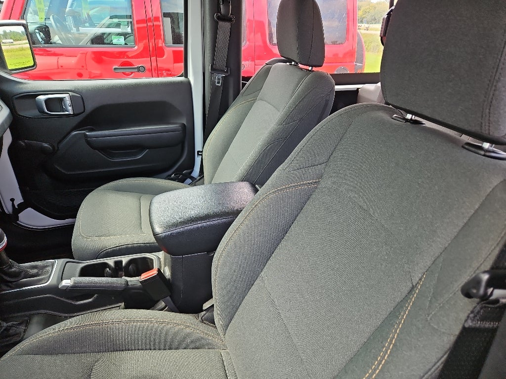 2024 Jeep Wrangler Sport V6 Manual