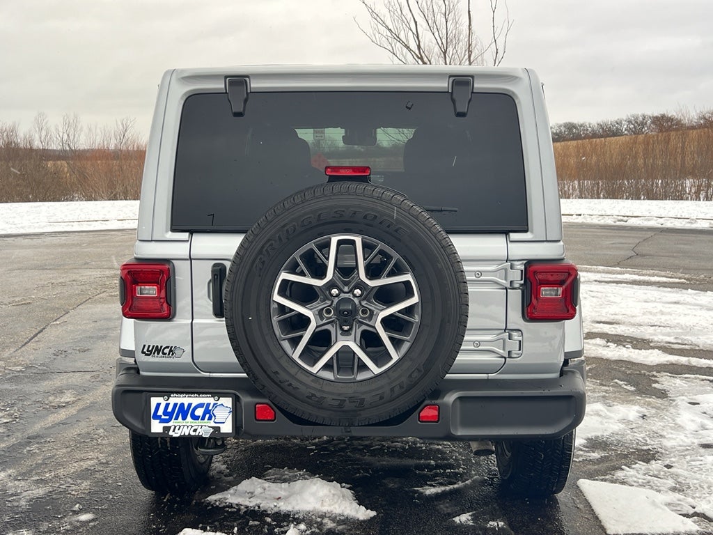 2024 Jeep Wrangler Sahara