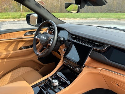 2023 Jeep Grand Cherokee Summit Reserve