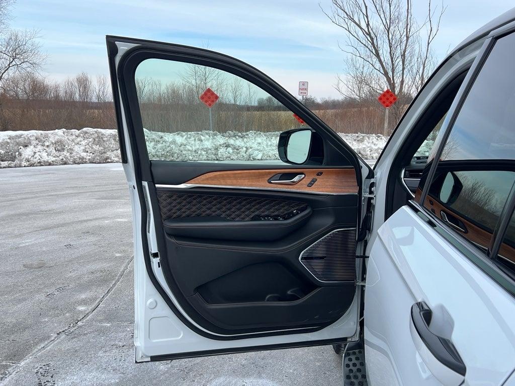 2024 Jeep Grand Cherokee Summit Reserve