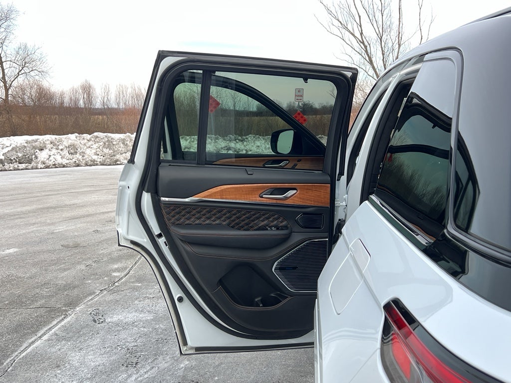 2024 Jeep Grand Cherokee Summit Reserve