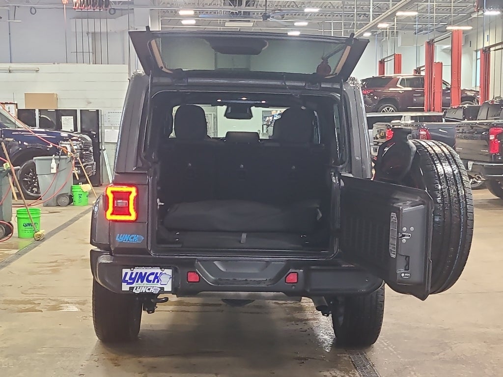 2025 Jeep Wrangler 4xe Sahara