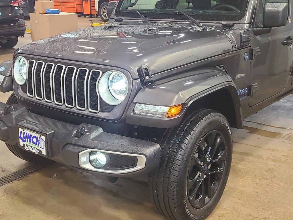 2025 Jeep Wrangler 4xe Sahara