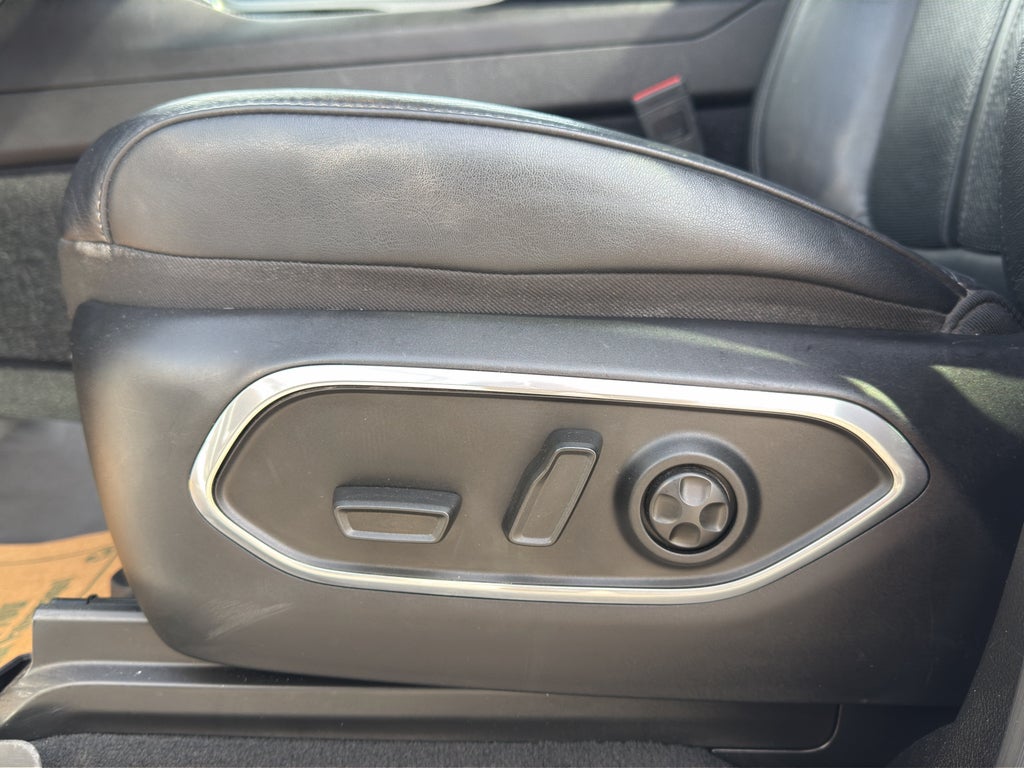 2024 Jeep Wagoneer Series II Carbide