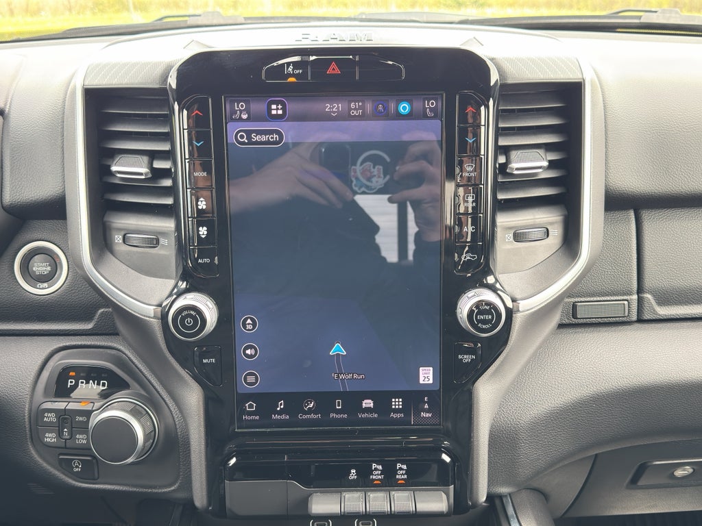 2025 RAM 1500 Big Horn w/Moonroof