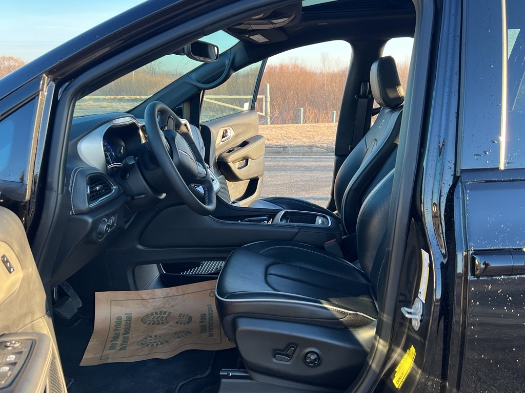 2024 Chrysler Pacifica Limited