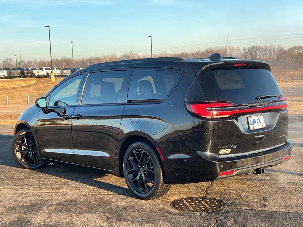 2024 Chrysler Pacifica Limited
