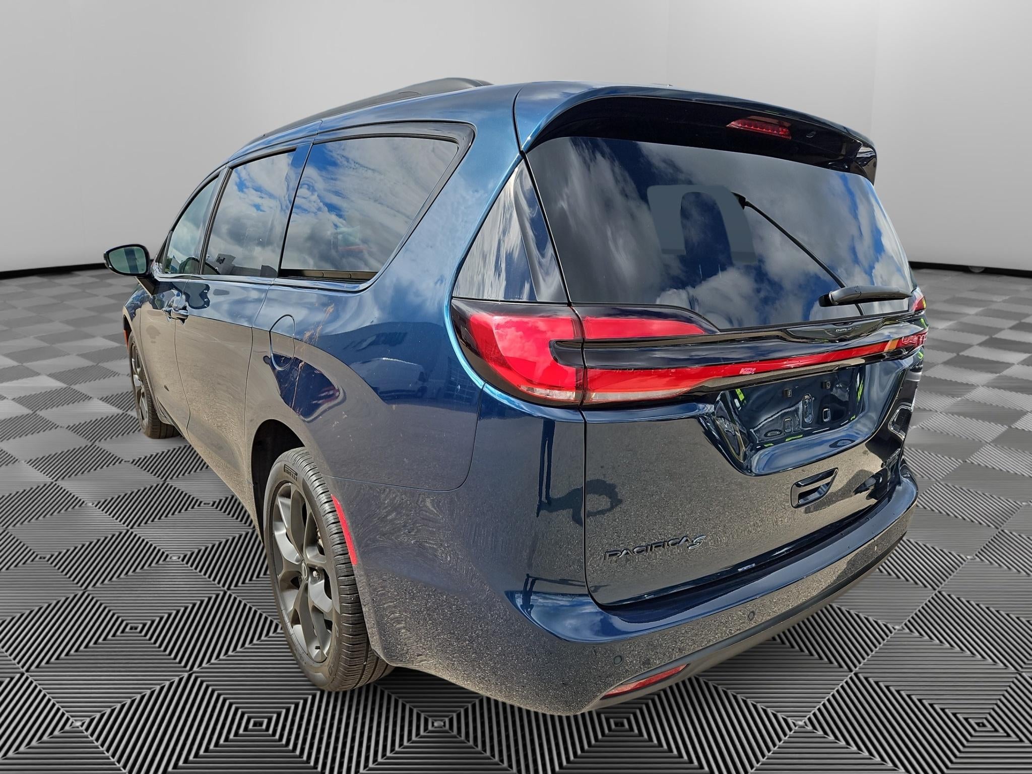 2025 Chrysler Pacifica Limited