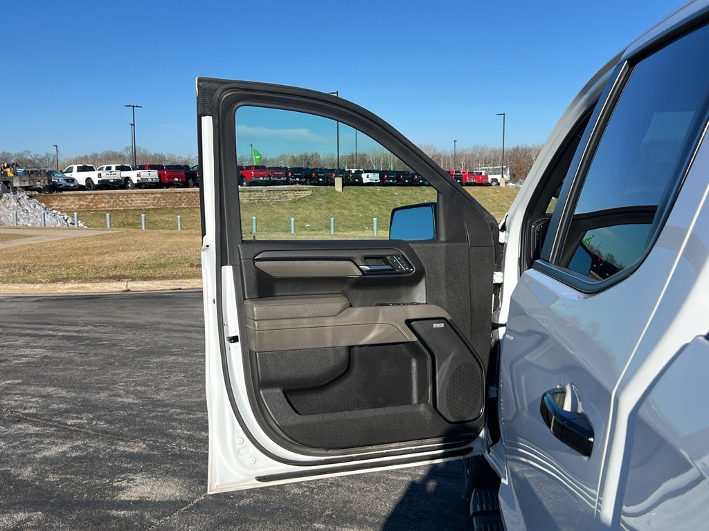 2023 Chevrolet Silverado ZR2