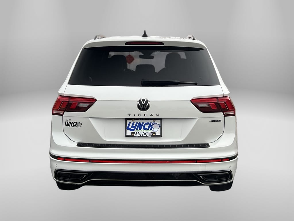 2023 Volkswagen Tiguan SE R-Line Black