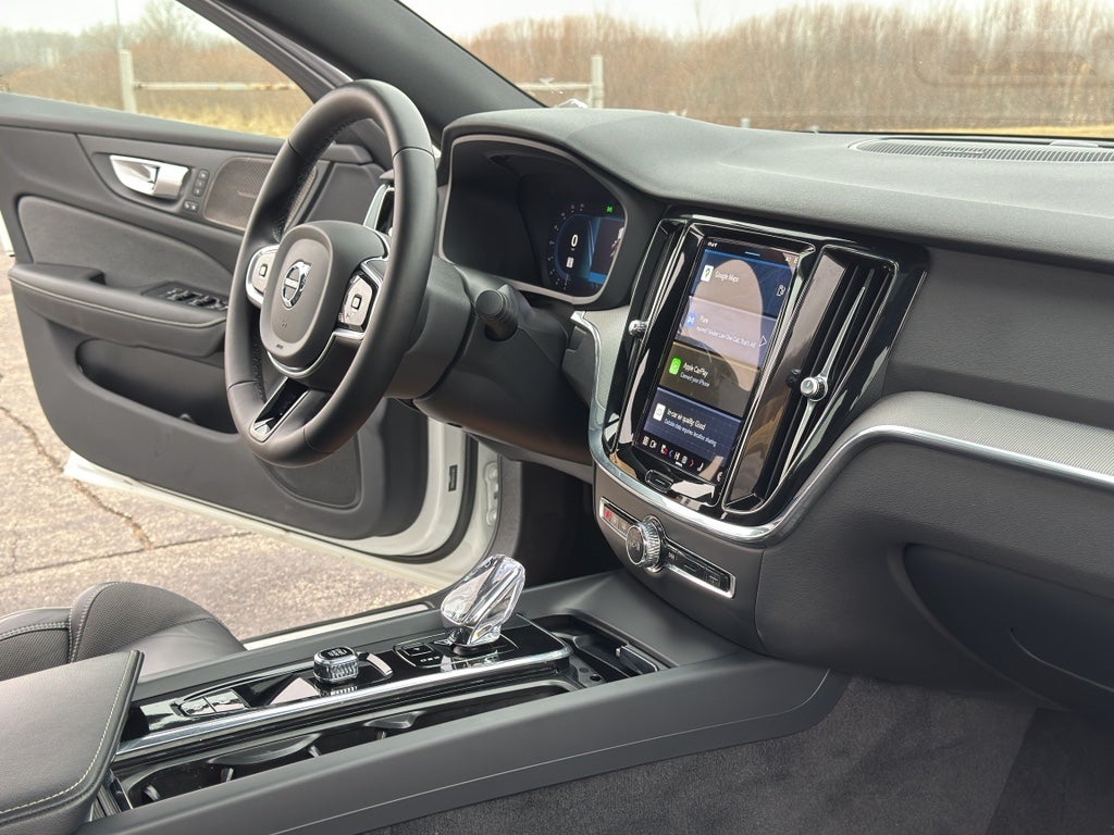 2024 Volvo S60 Plus Black Edition AWD