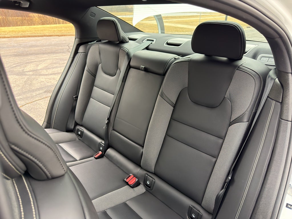 2024 Volvo S60 Plus Black Edition AWD