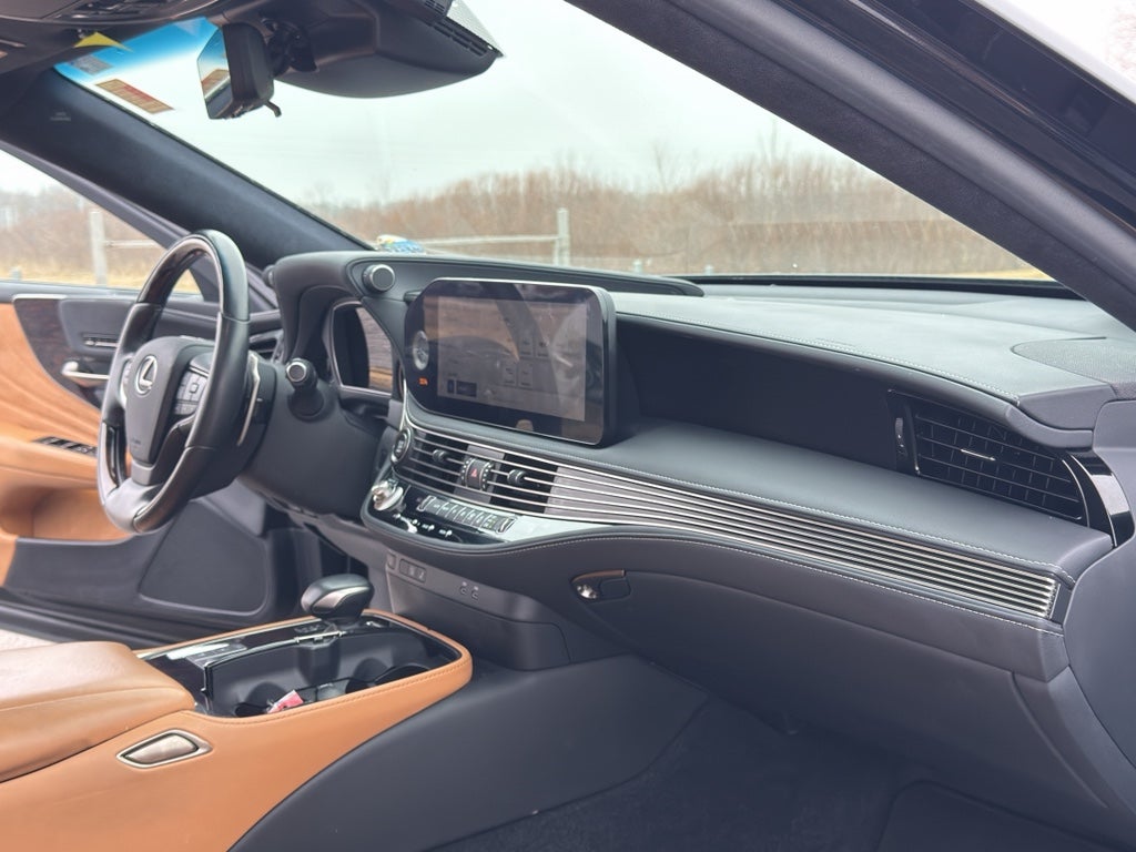 2023 Lexus LS 500 Luxury Package