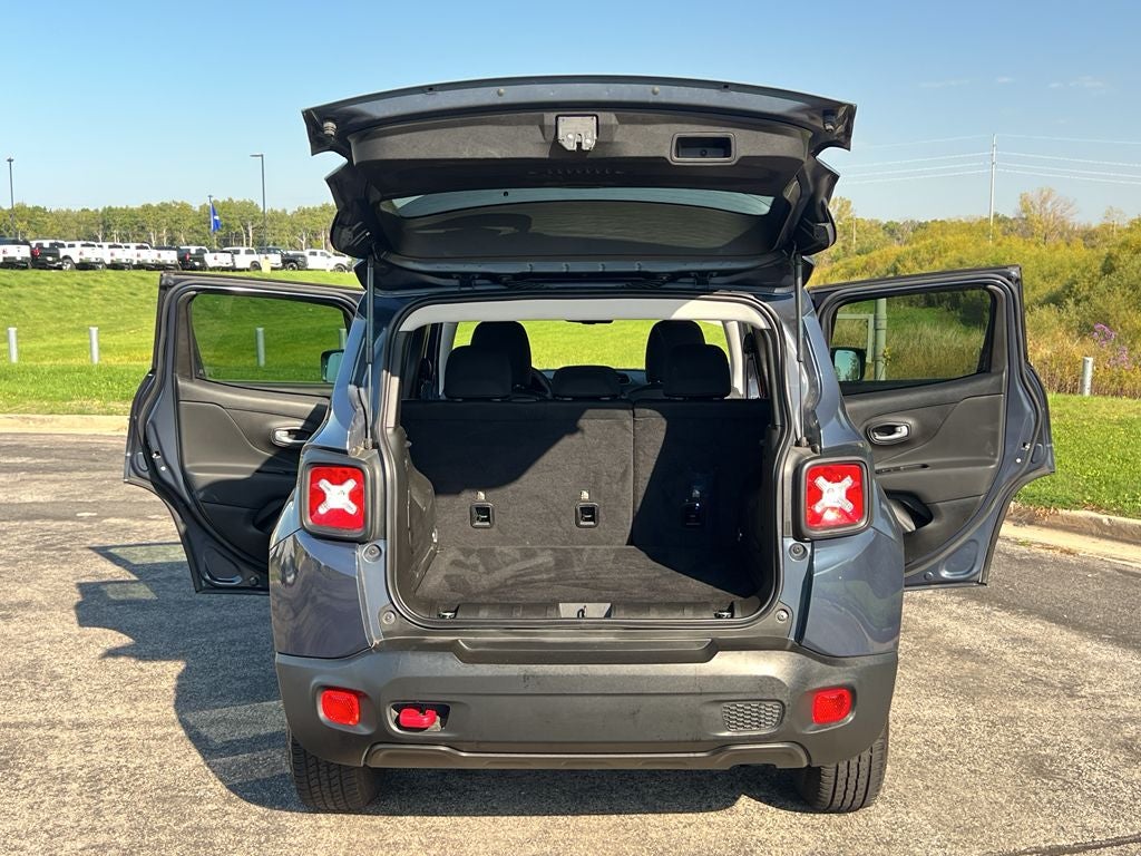 2023 Jeep Renegade Trailhawk