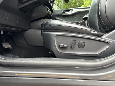 2025 Ford Escape Platinum