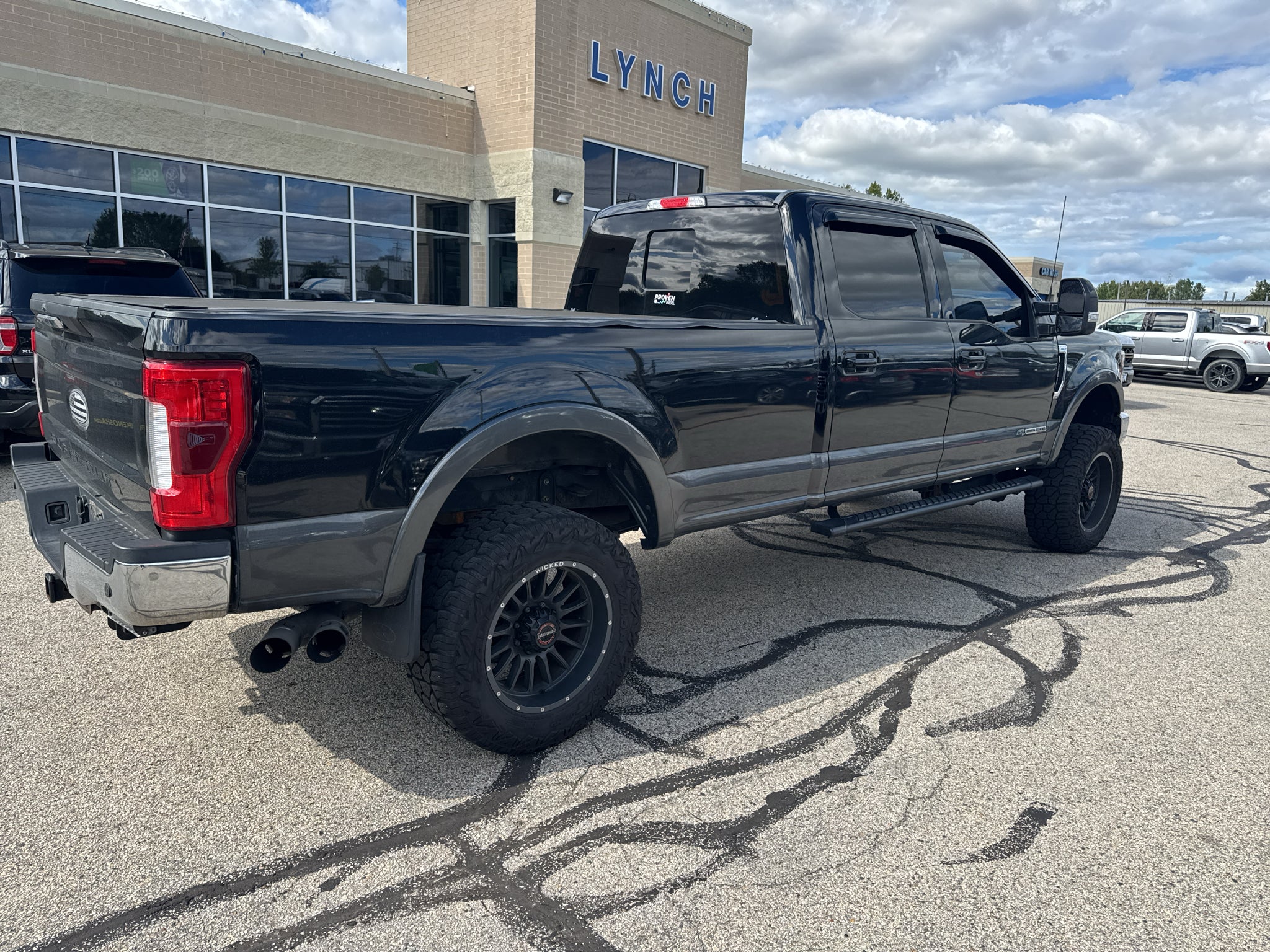 2017 Ford Super Duty F-250 Pickup Lariat