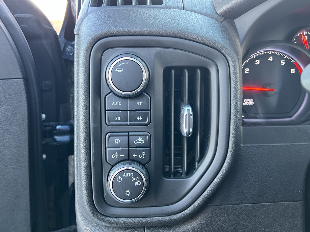 2021 Chevrolet Silverado 1500 Custom Trail Boss