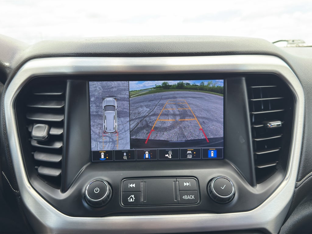 2021 GMC Acadia SLT