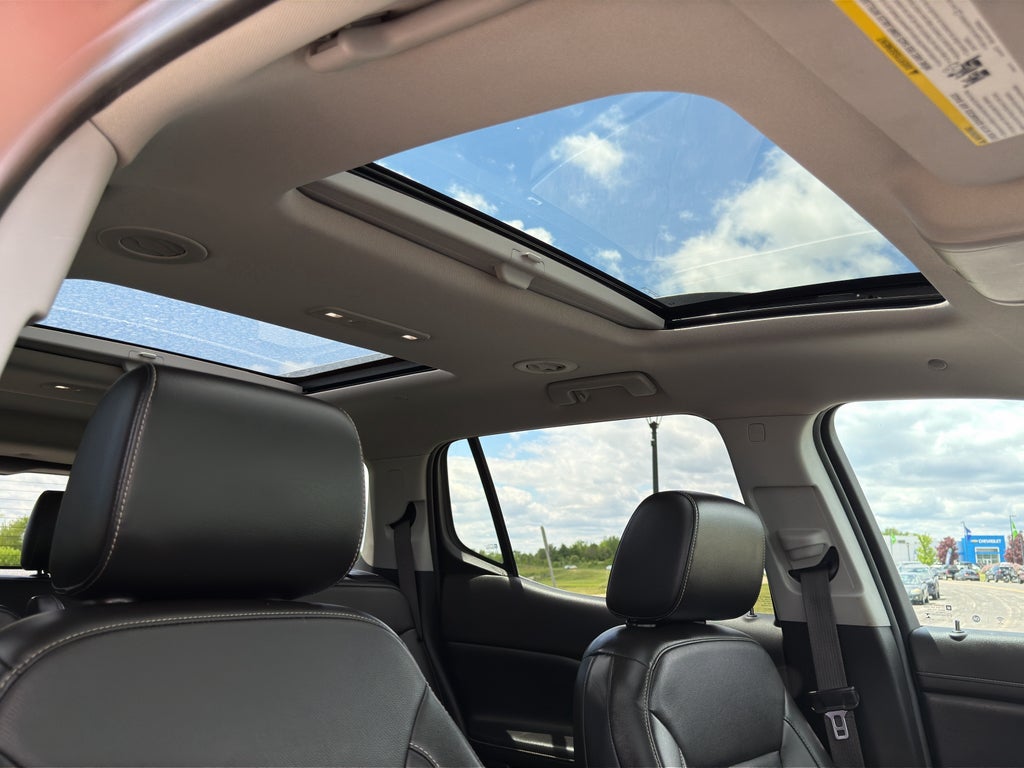 2021 GMC Acadia SLT