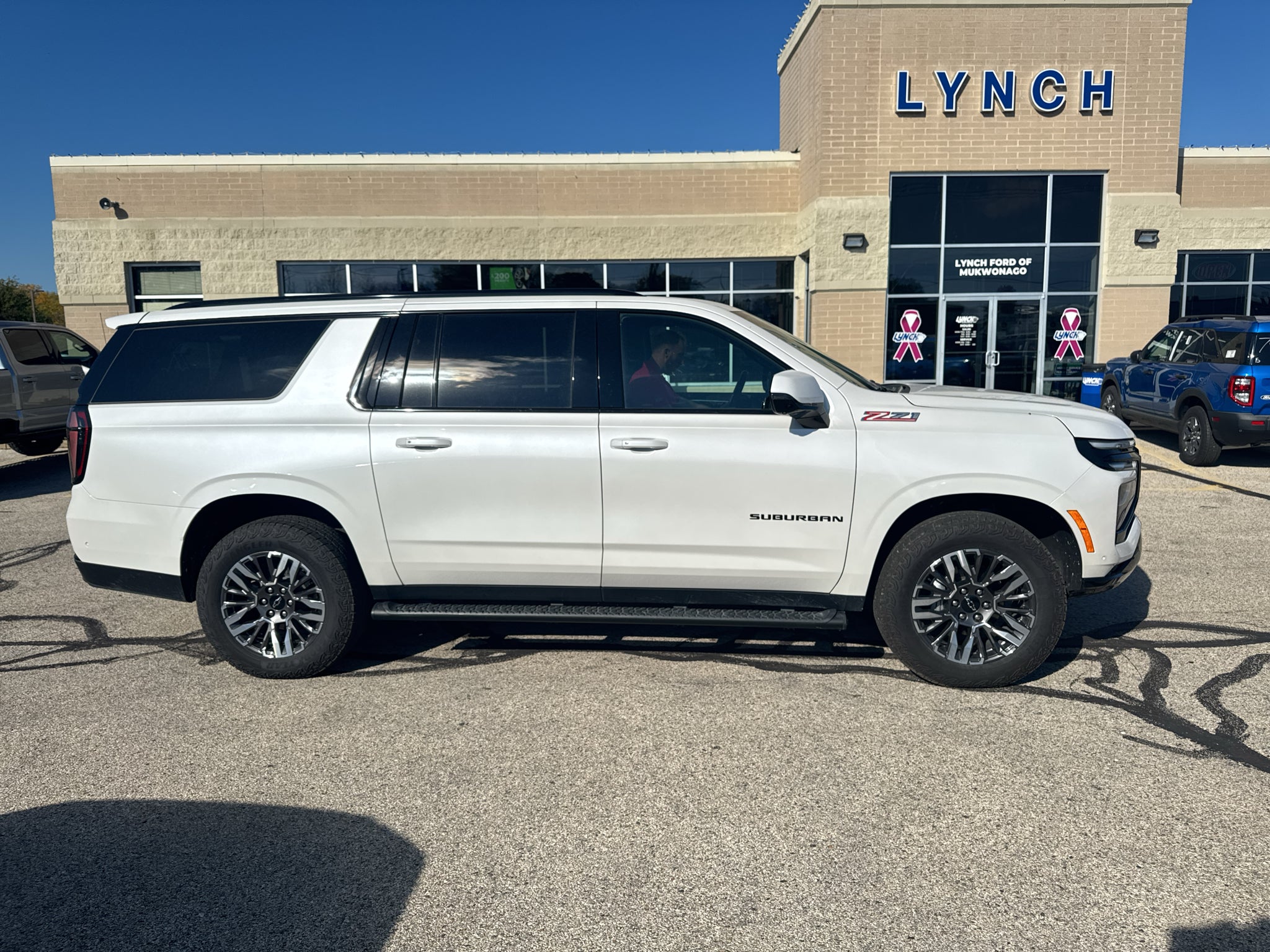 2025 Chevrolet Suburban Z71