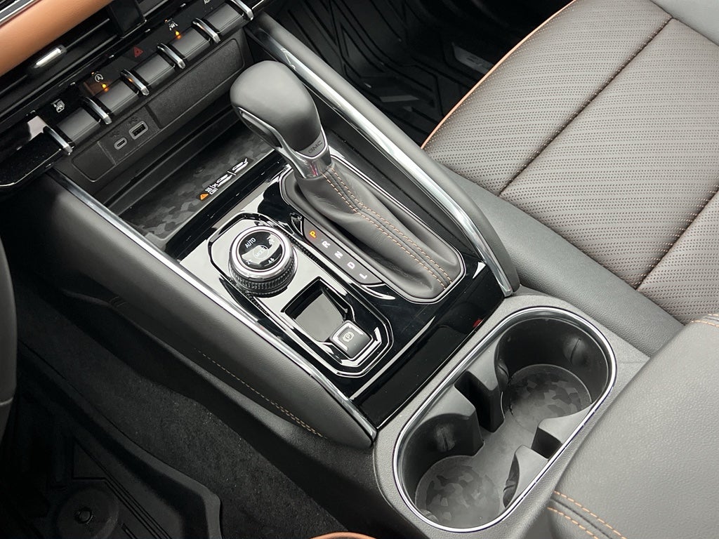 2025 GMC Canyon 4WD AT4