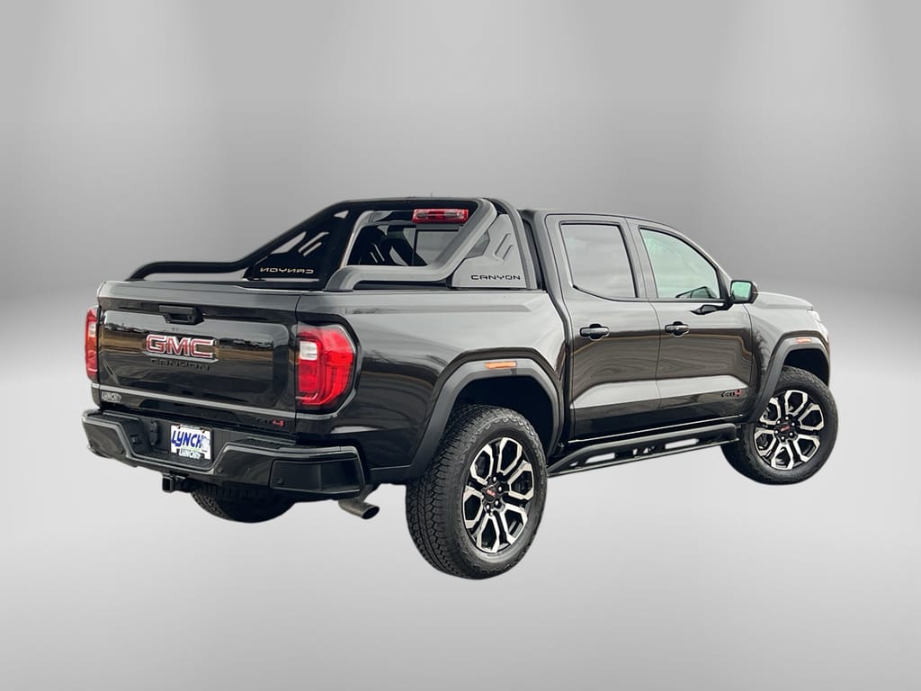 2025 GMC Canyon 4WD AT4