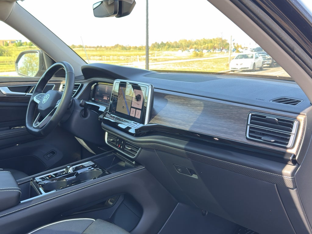 2024 Volkswagen Atlas 2.0T SEL Premium R-Line