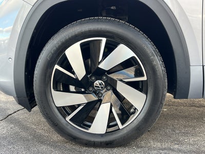 2024 Volkswagen Atlas 2.0T SEL Premium R-Line