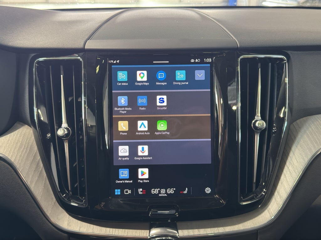 2025 Volvo XC60 Plus