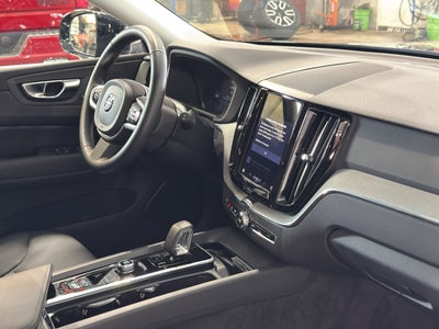 2025 Volvo XC60 Plus