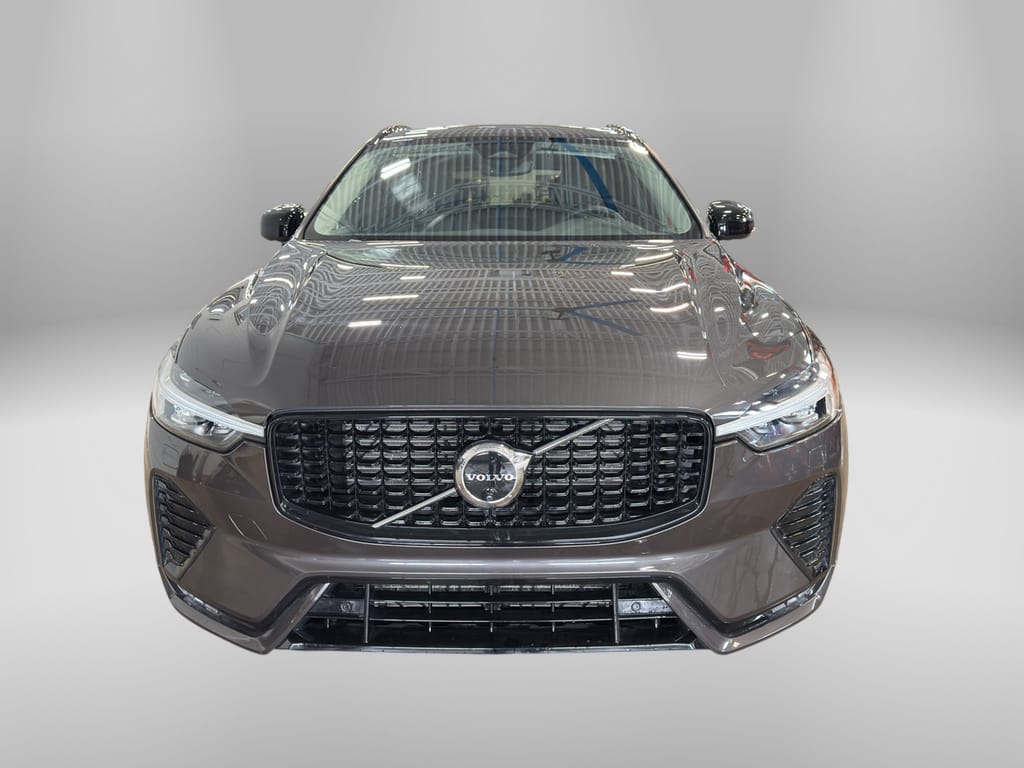 2025 Volvo XC60 Plus