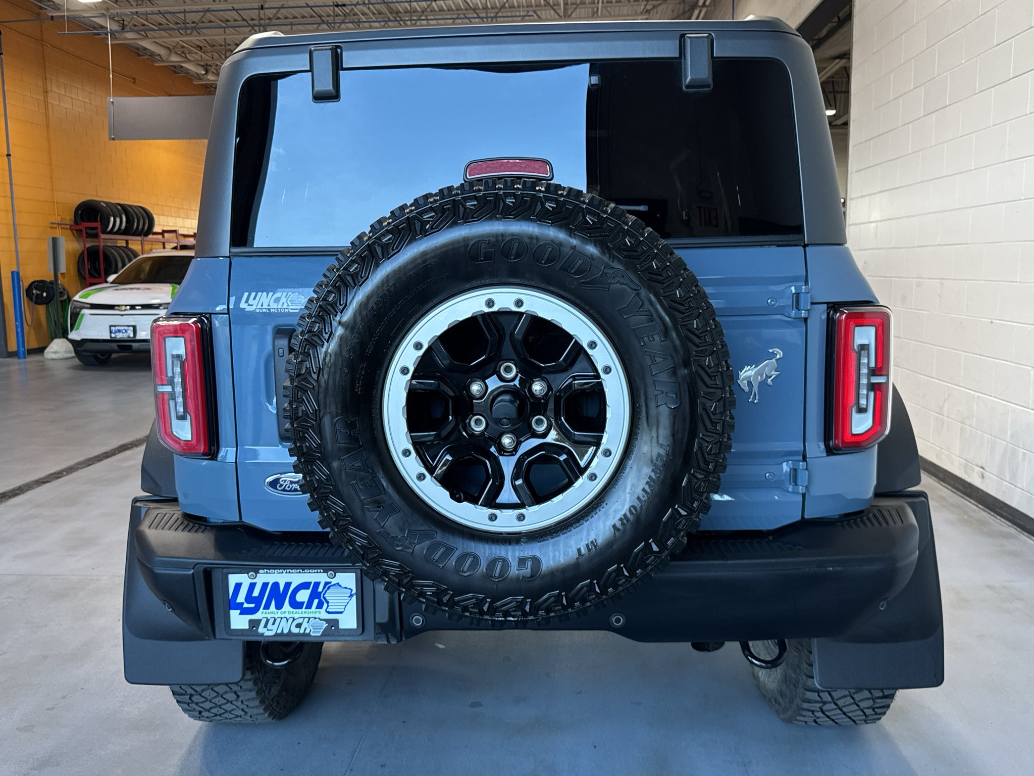 2023 Ford Bronco Base