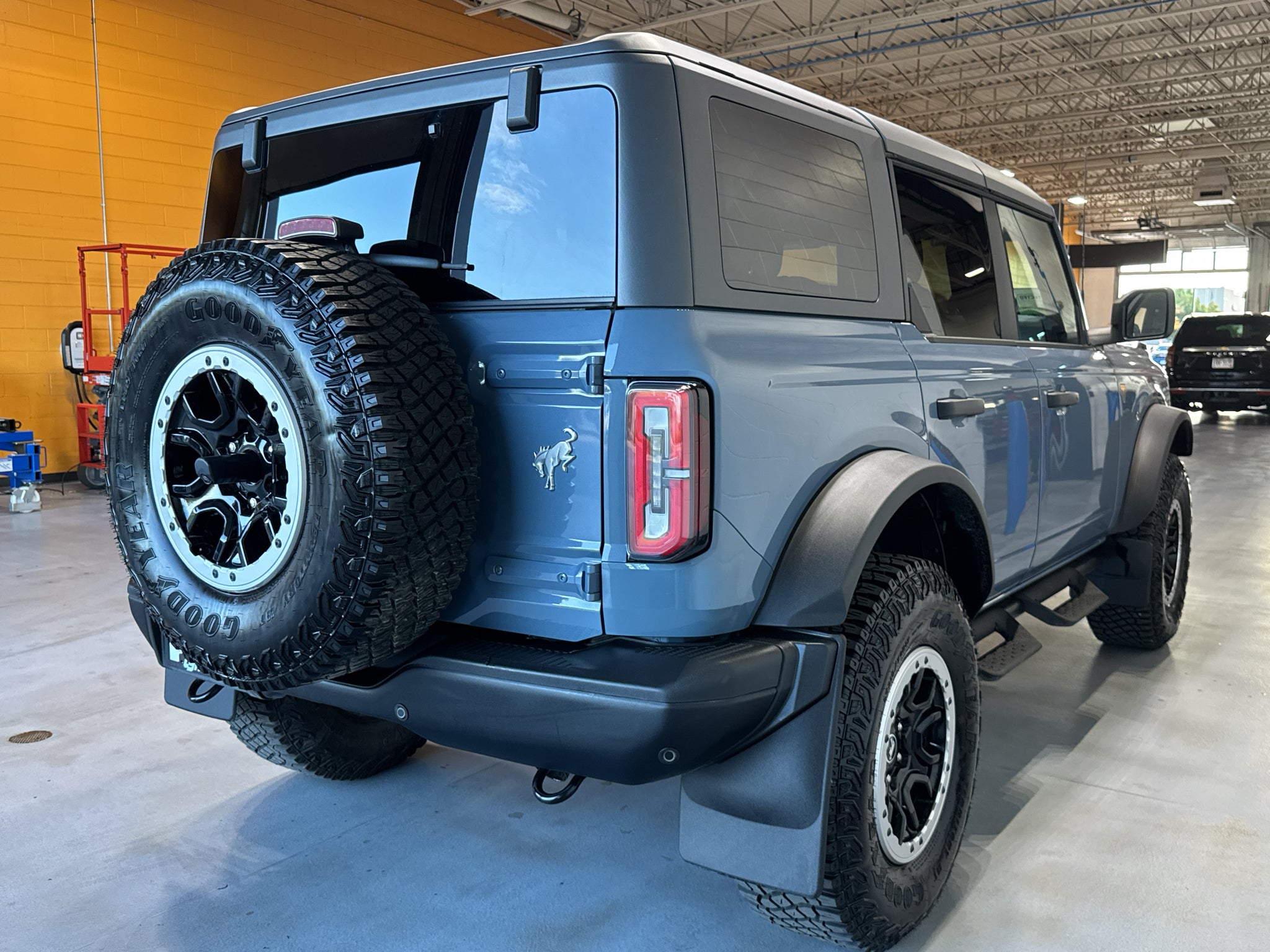 2023 Ford Bronco Base