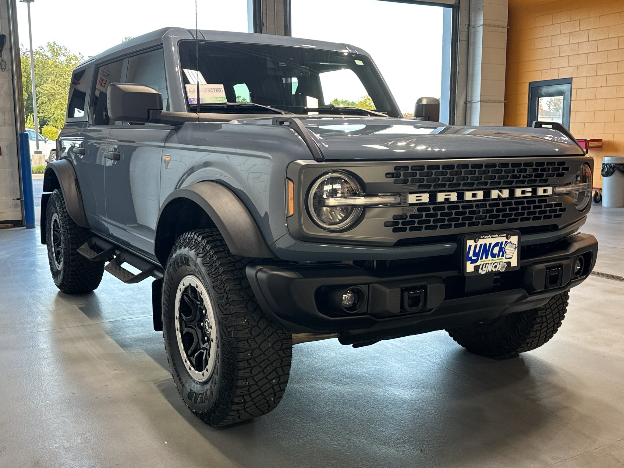 2023 Ford Bronco Base