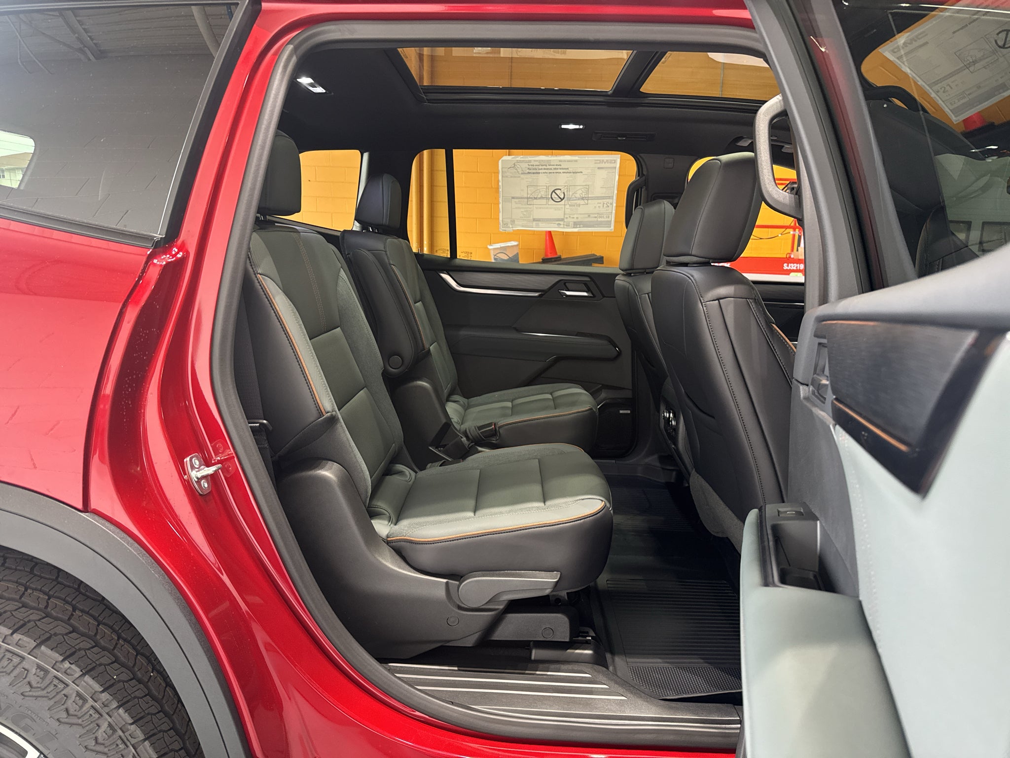 2027 GMC Acadia AT4