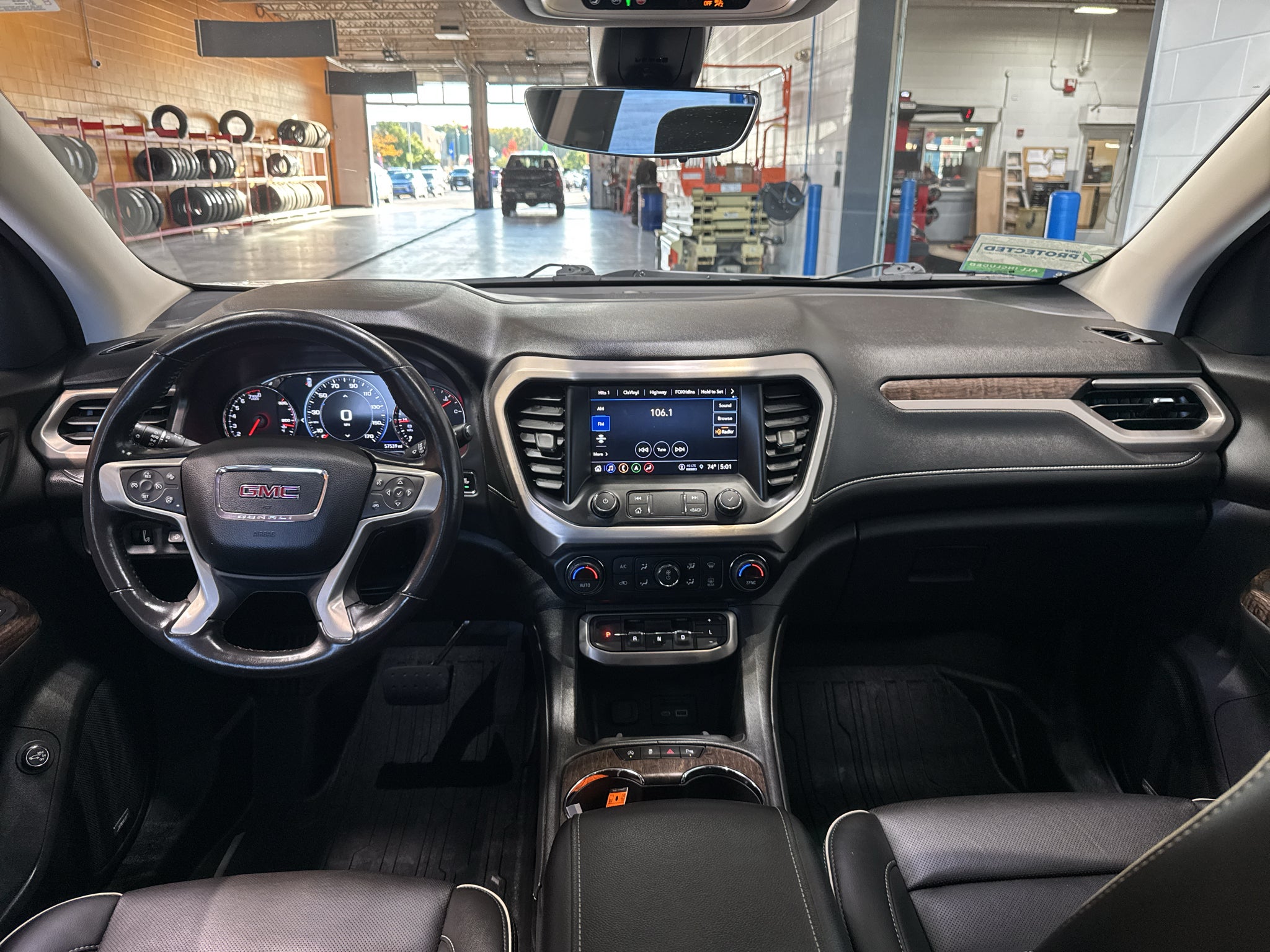 2021 GMC Acadia Denali